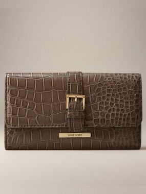 Nine West Trifold Gray Croc Embossed Wallet